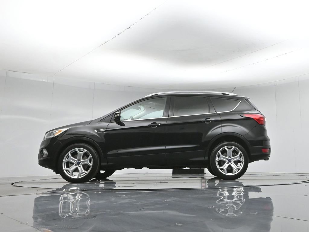 Certified 2019 Ford Escape Titanium FWD image 27