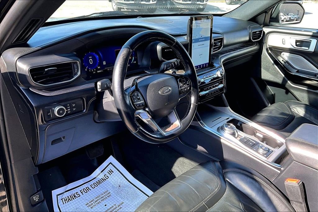 Certified 2021 Ford Explorer Platinum w/ Equipment Group 601A image 13