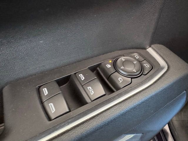 Used 2025 GMC Sierra 1500 SLT AWD/4WD image 11