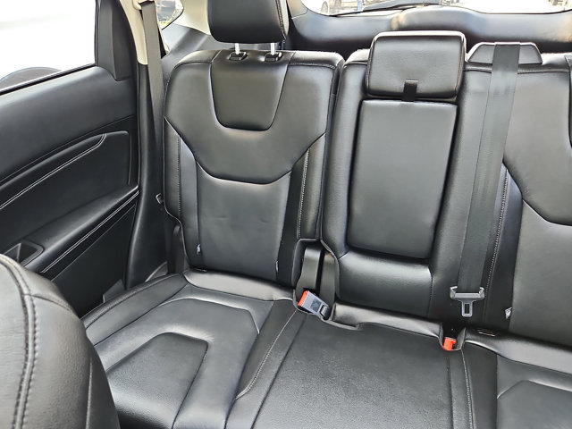Certified 2022 Ford Edge Titanium AWD/4WD image 17
