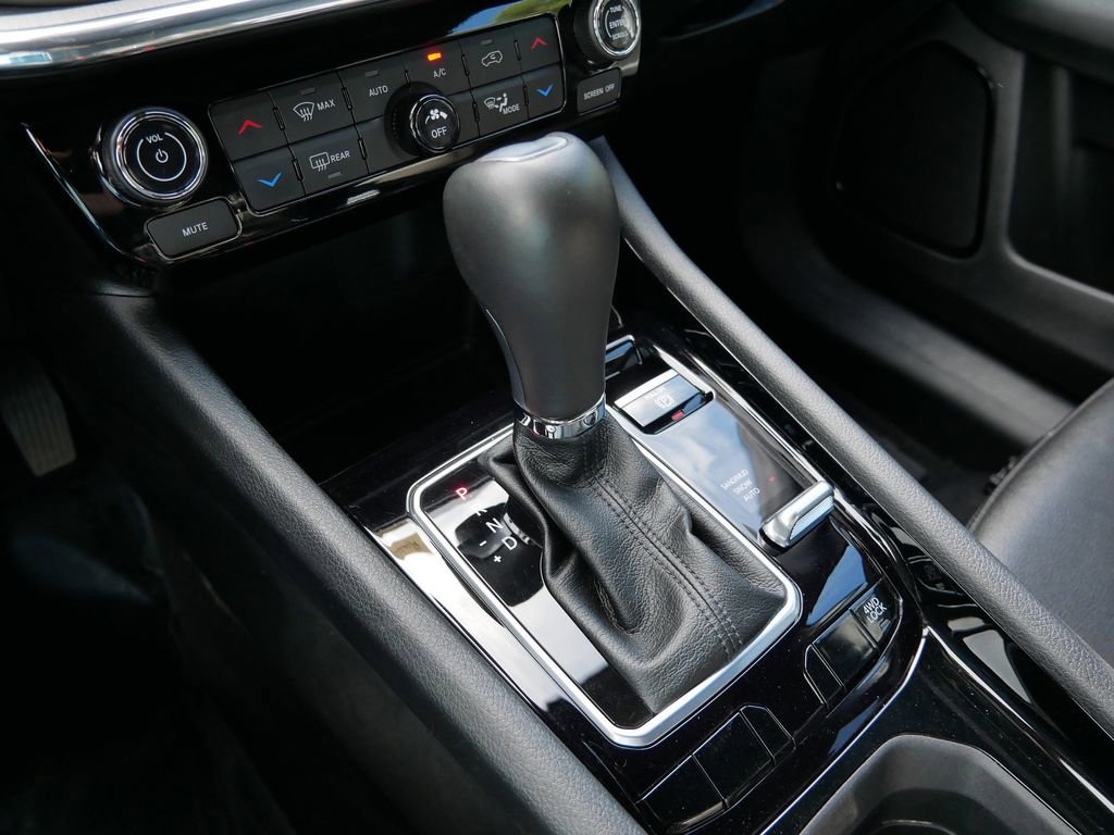 Used 2024 Jeep Compass Limited image 22