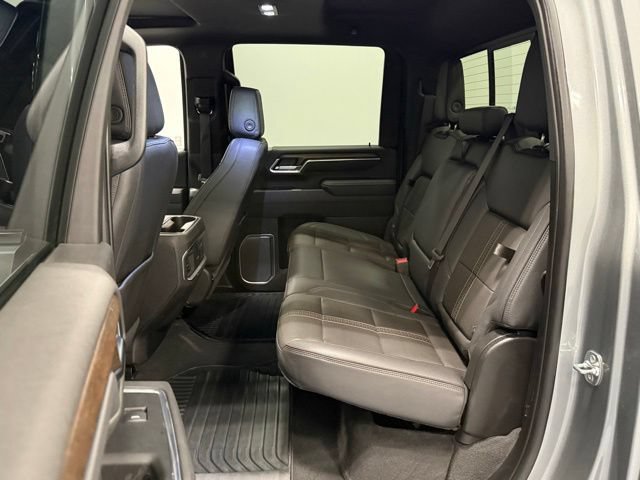 Used 2025 Chevrolet Silverado 2500 High Country w/ High Country Premium Package AWD/4WD image 36