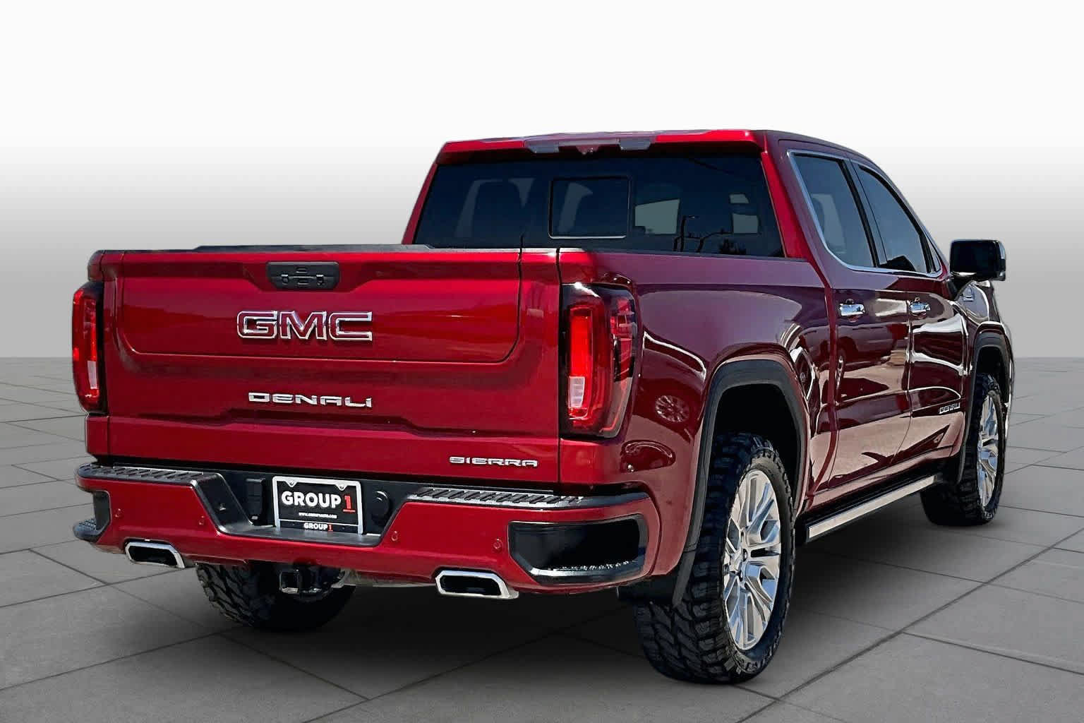 Used 2022 GMC Sierra 1500 Denali w/ Denali Reserve Package AWD/4WD image 12
