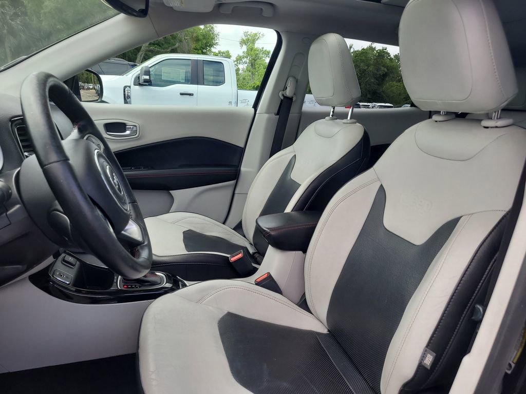 Used 2018 Jeep Compass Limited w/ Navigation Group image 17