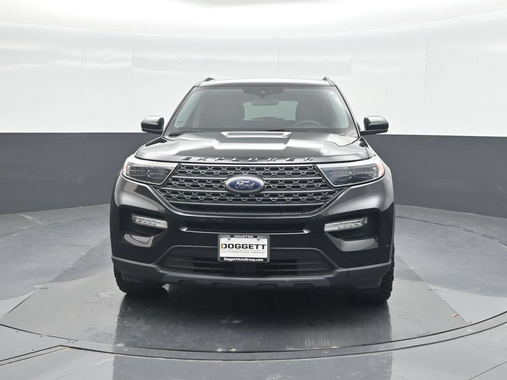 Certified 2023 Ford Explorer XLT w/ Equipment Group 202A RWD image 5