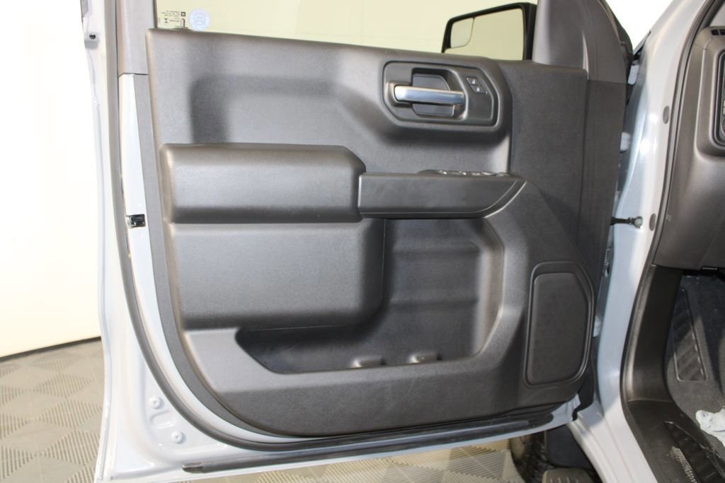 Used 2025 Chevrolet Silverado 1500 Custom Trail Boss w/ LPO, Dark Essentials Package image 19