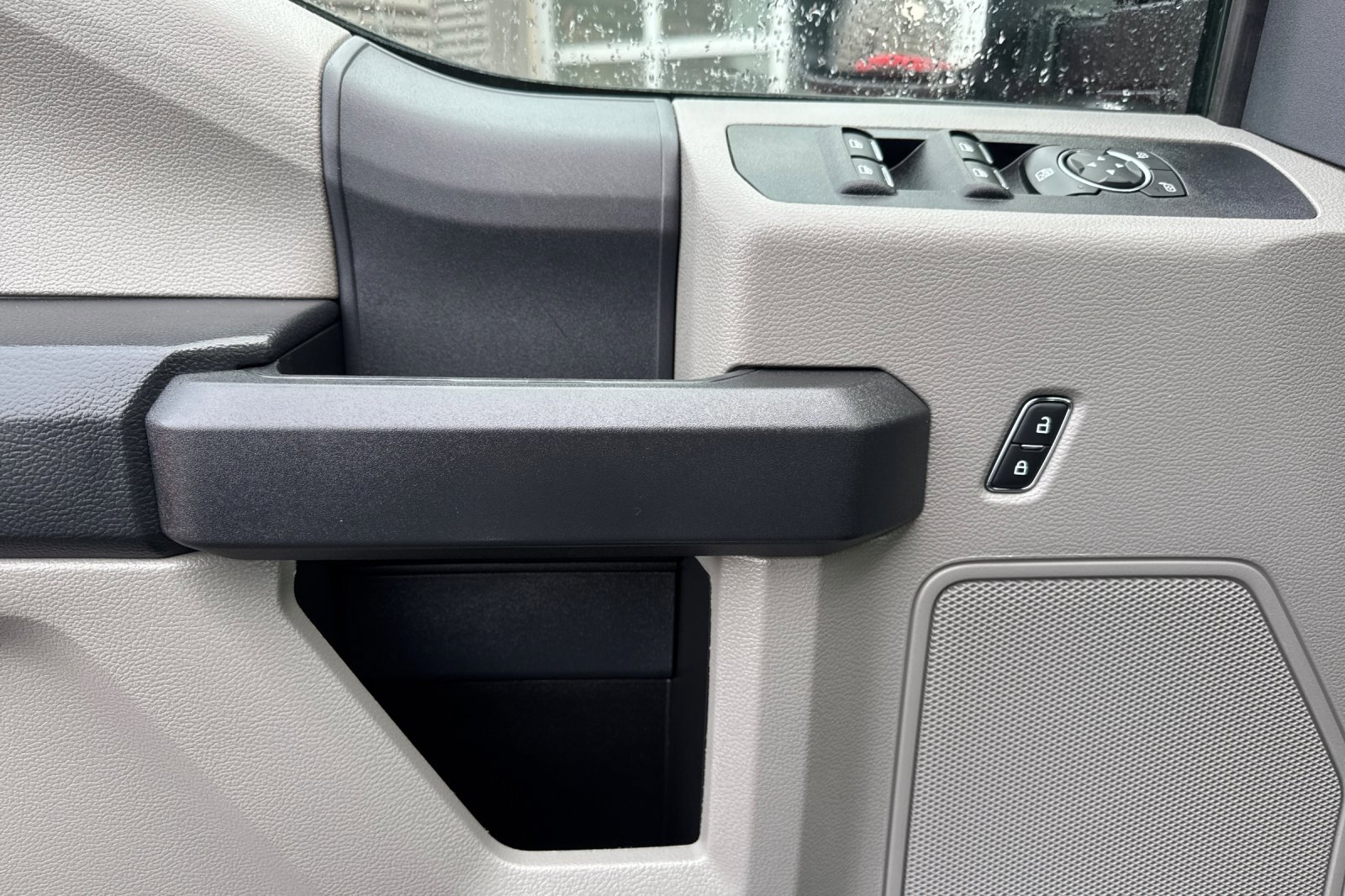 Certified 2022 Ford F350 XL w/ Power Equipment Group image 11