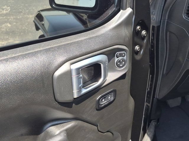 Used 2025 Jeep Gladiator Mojave AWD/4WD image 11