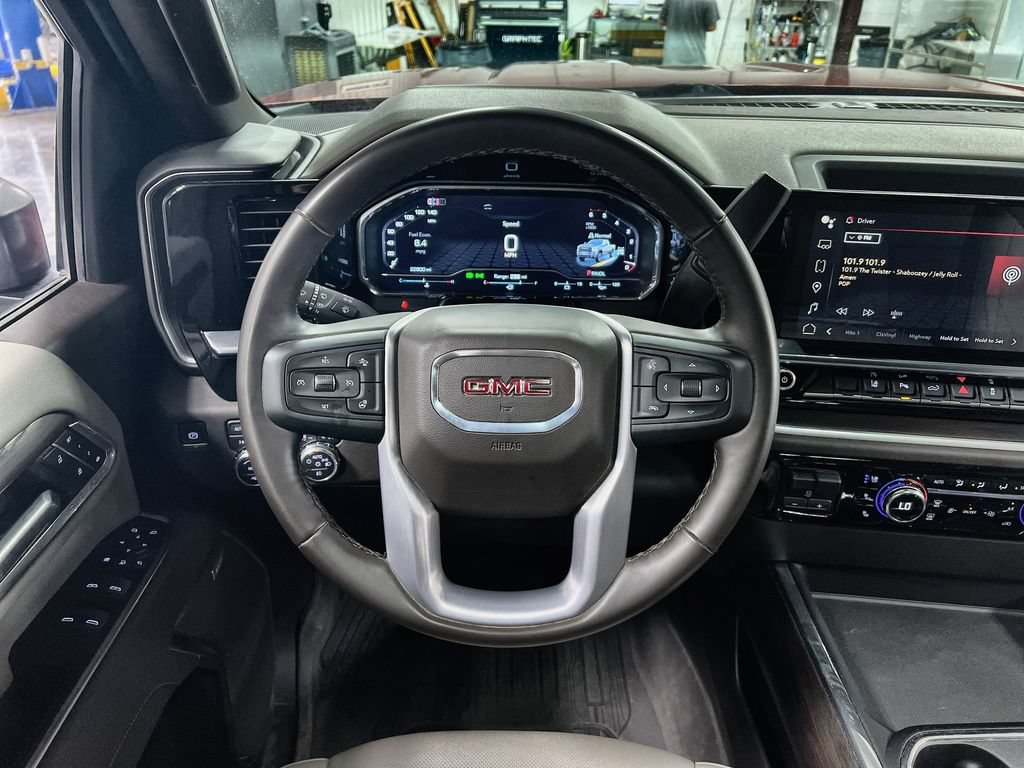 Used 2025 GMC Sierra 2500 SLT w/ SLT Premium Package AWD/4WD image 18