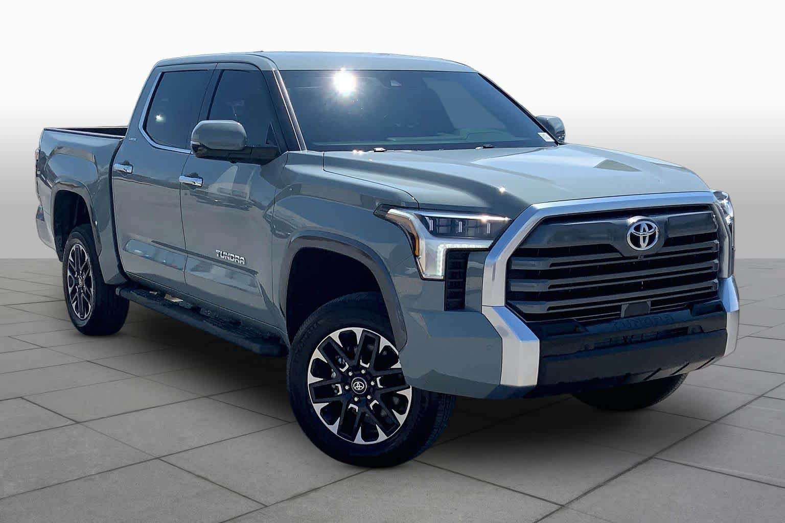 Used 2026 Toyota Tundra Limited AWD/4WD image 3