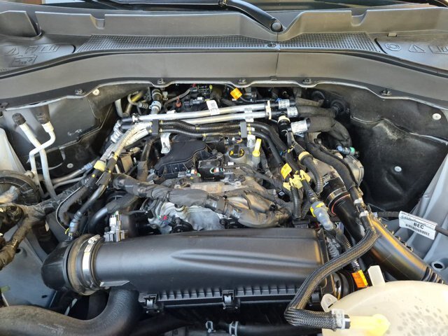 Certified 2025 Ford Explorer Active w/ Active Comfort Package RWD image 38