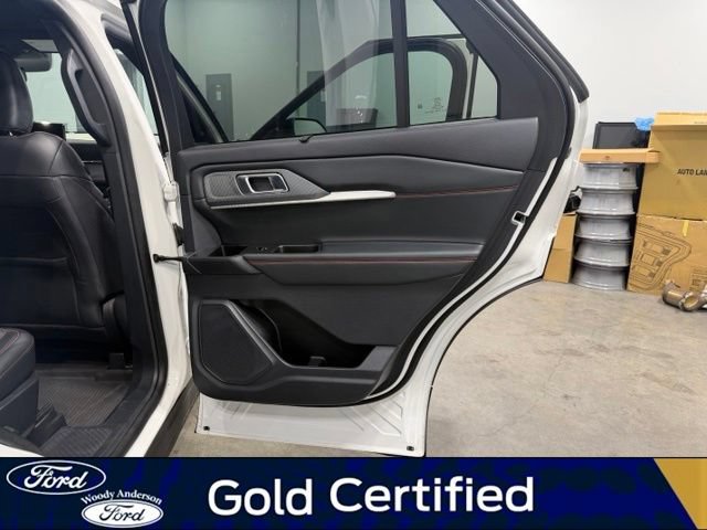 Certified 2025 Ford Explorer ST-Line w/ Premium Package AWD/4WD image 26