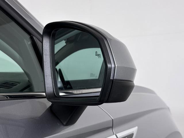 Used 2023 Volkswagen Taos SE image 25