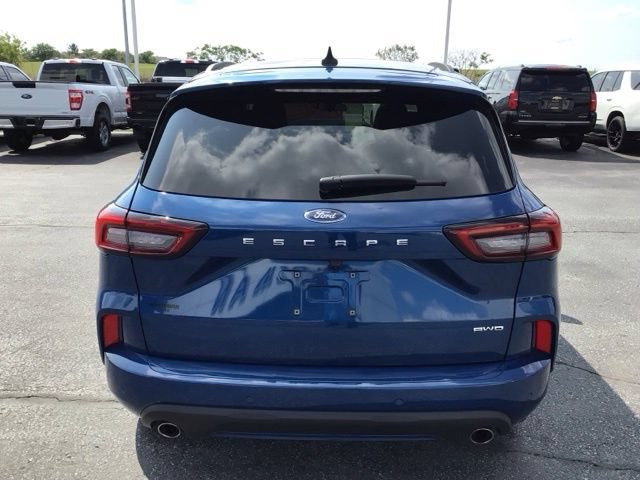 Certified 2023 Ford Escape ST-Line w/ Tech Pack #1 AWD/4WD image 7