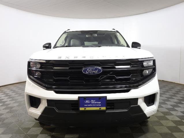 Certified 2025 Ford Expedition Active image 6