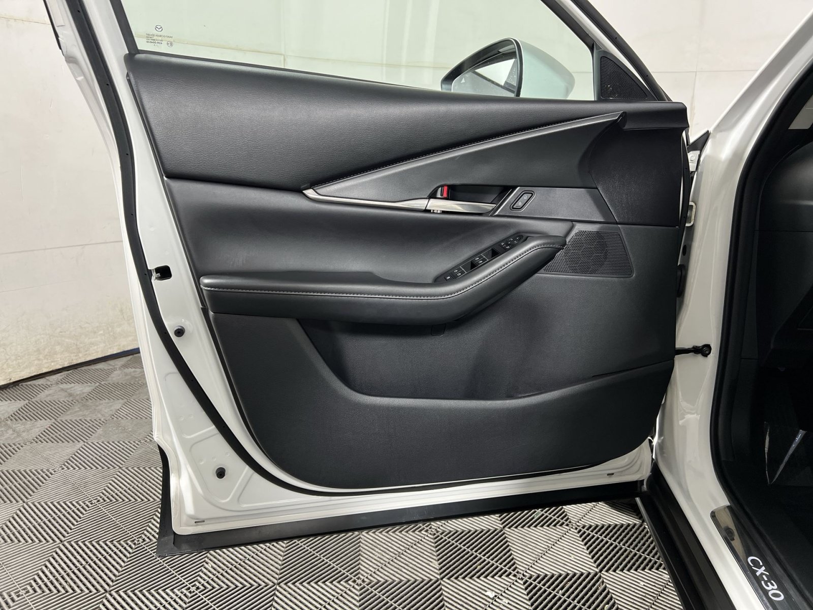 Used 2023 MAZDA CX-30 AWD 2.5 S w/ Preferred Package image 14