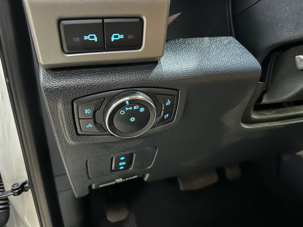 Certified 2022 Ford F250 Lariat w/ Chrome Package image 34