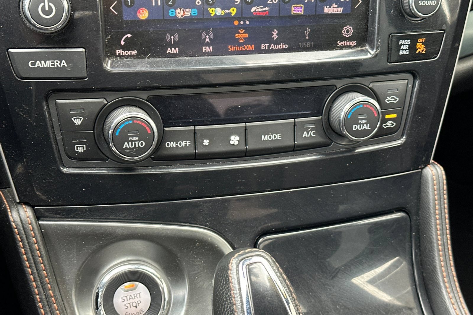 Used 2019 Nissan Maxima SR w/ Premium Package FWD image 18