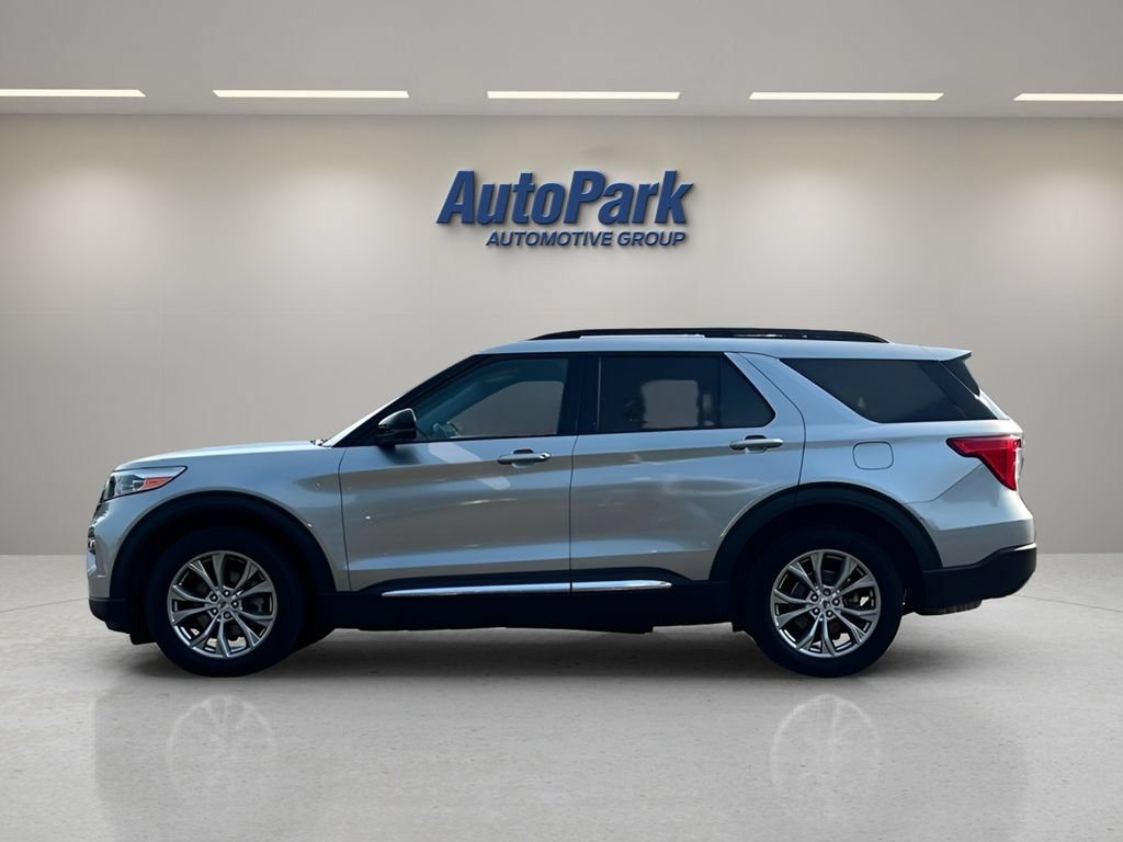 Certified 2023 Ford Explorer XLT w/ Equipment Group 202A AWD/4WD image 4