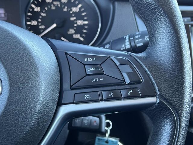 Used 2018 Nissan Rogue S image 24