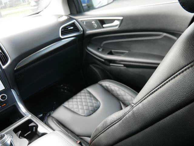 Certified 2023 Ford Edge Titanium AWD/4WD image 17