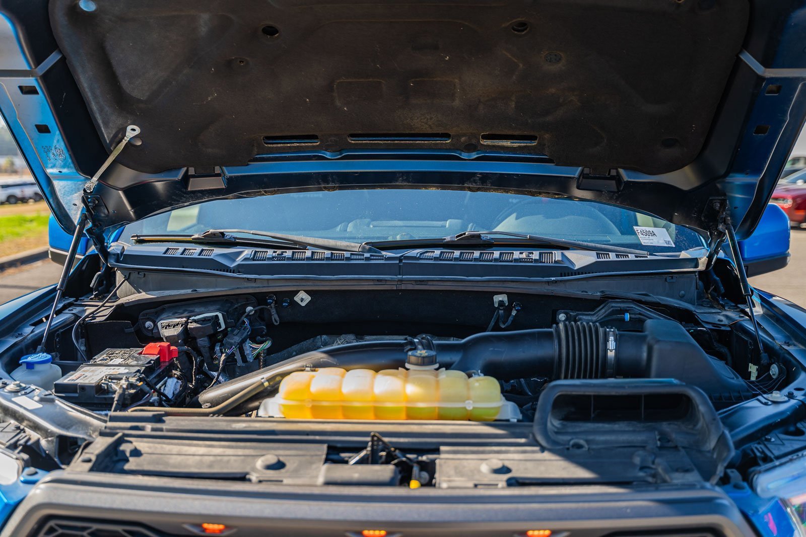 Certified 2019 Ford F150 Raptor w/ Equipment Group 802A Luxury image 25