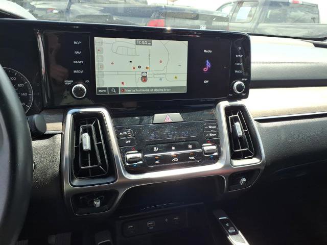 Used 2023 Kia Sorento S w/ Panoramic Sunroof Package AWD/4WD image 11