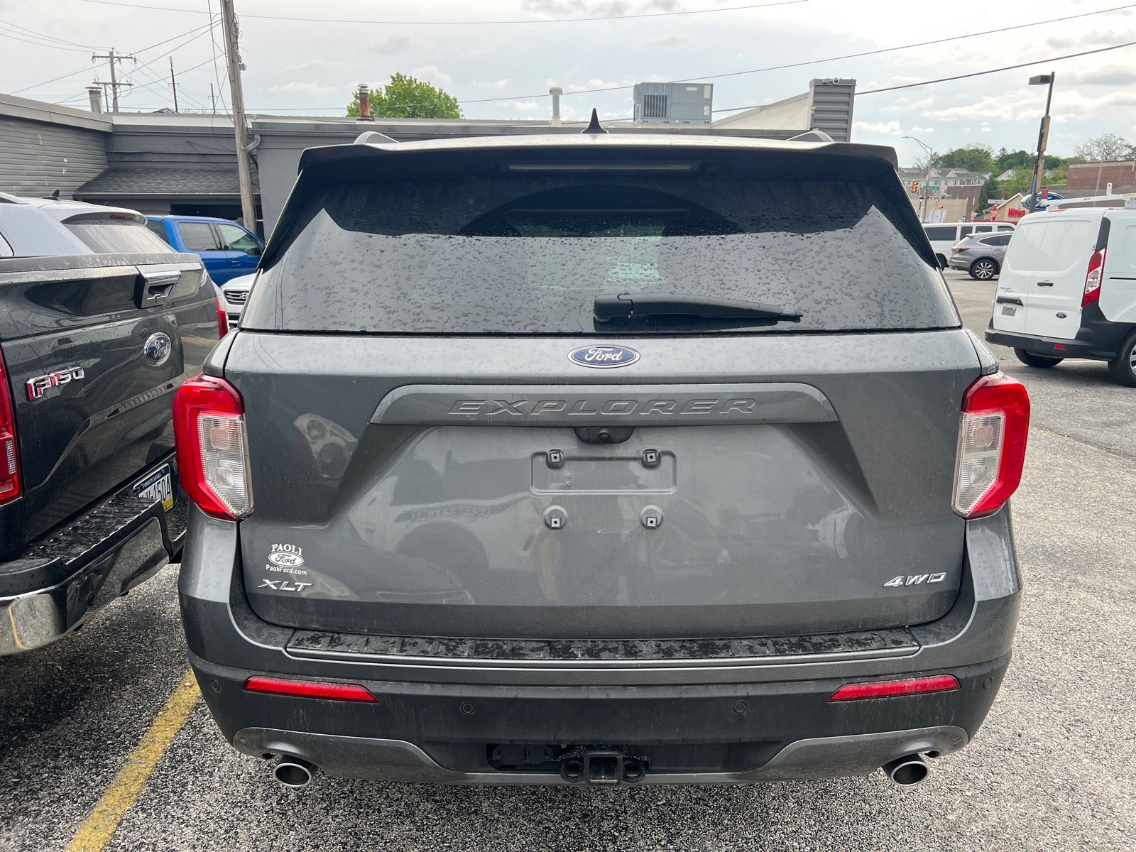 Certified 2023 Ford Explorer XLT w/ Equipment Group 202A AWD/4WD image 3