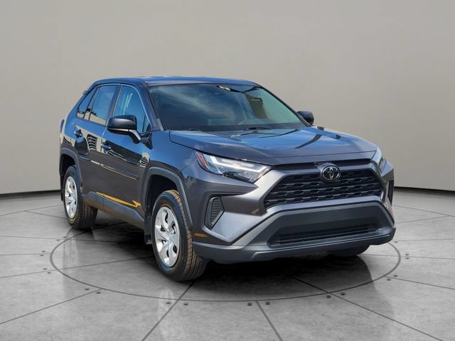 Used 2024 Toyota RAV4 LE AWD/4WD image 13