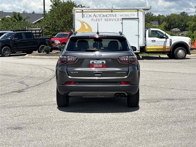 Used 2022 Jeep Compass Limited AWD/4WD image 17