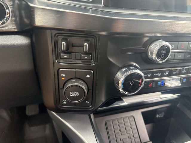 Certified 2025 Ford F350 Lariat w/ Black Appearance Package AWD/4WD image 26