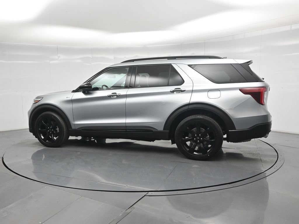 Certified 2023 Ford Explorer ST-Line w/ Class IV Trailer Tow Package RWD image 6