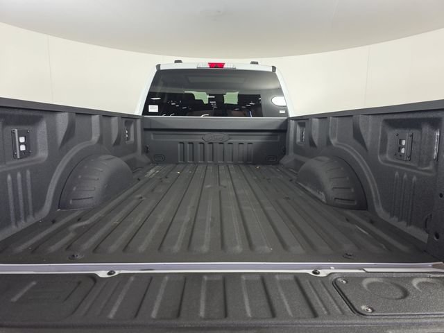 Certified 2025 Ford F350 Lariat w/ Black Appearance Package AWD/4WD image 11