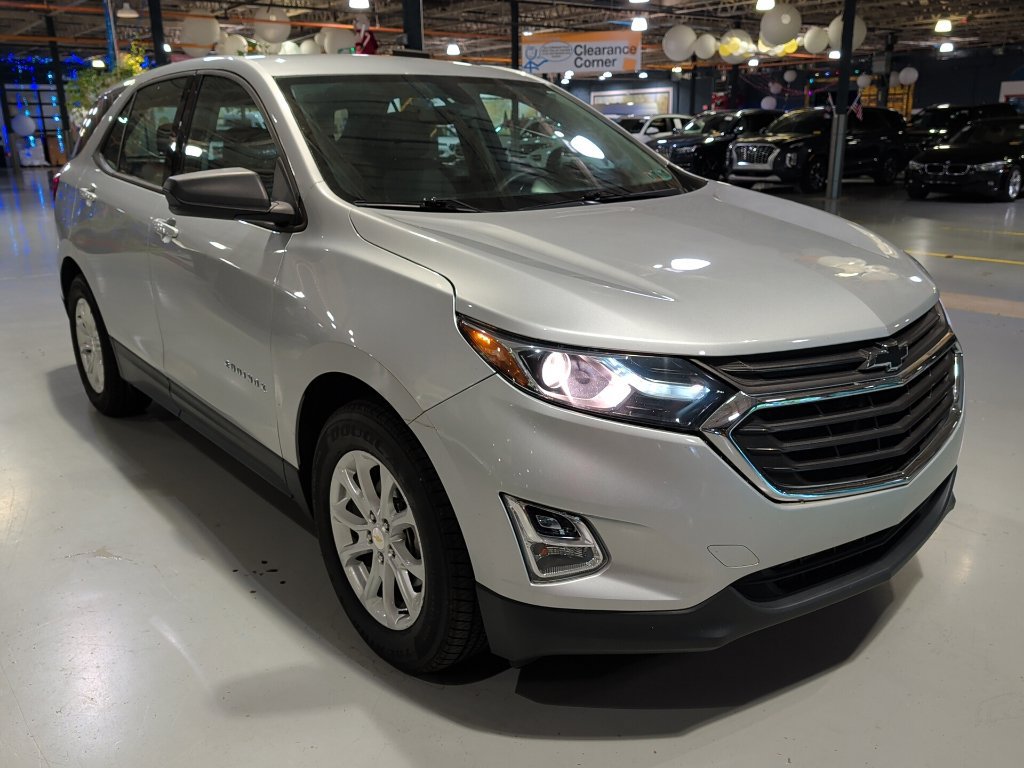 Used 2018 Chevrolet Equinox LS FWD image 6