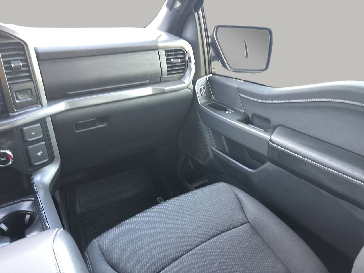 Certified 2025 Ford F150 XLT w/ Equipment Group 302A MID image 10