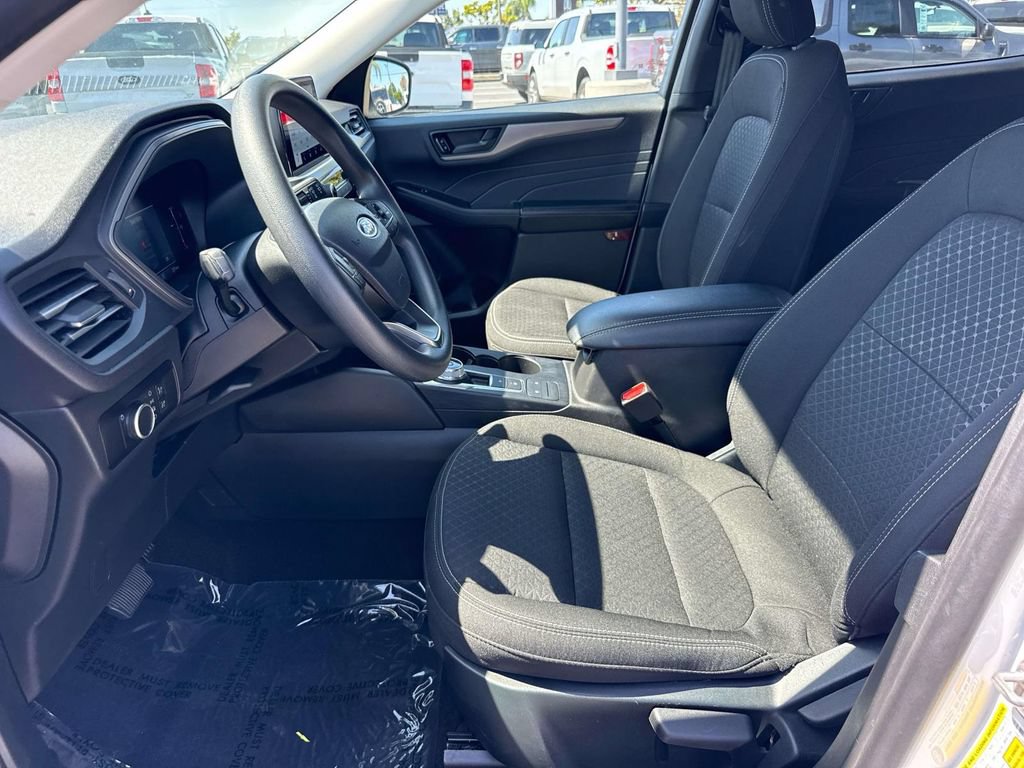 Certified 2025 Ford Escape Active FWD image 24