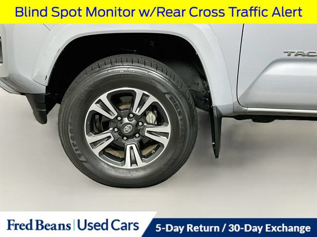 Used 2019 Toyota Tacoma TRD Sport w/ Technology Package AWD/4WD image 31