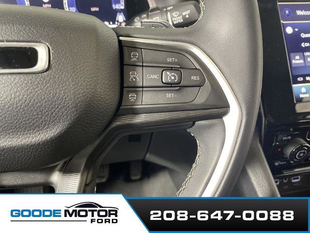 Used 2023 Jeep Grand Cherokee L Laredo image 15