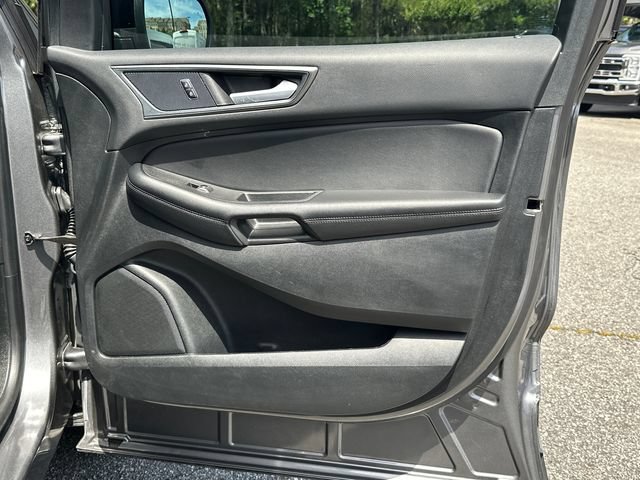 Certified 2024 Ford Edge SE w/ Black Appearance Package AWD/4WD image 14