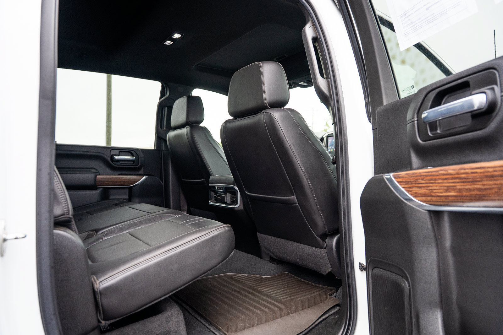 Used 2021 Chevrolet Silverado 3500 High Country AWD/4WD image 13