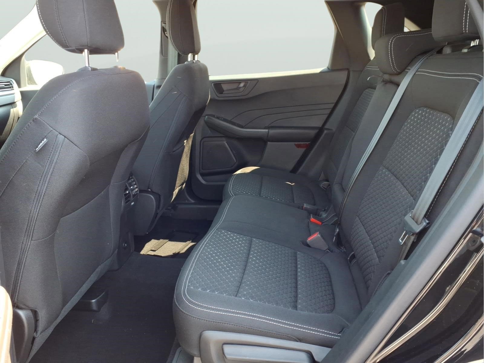 Certified 2023 Ford Escape Active AWD/4WD image 9