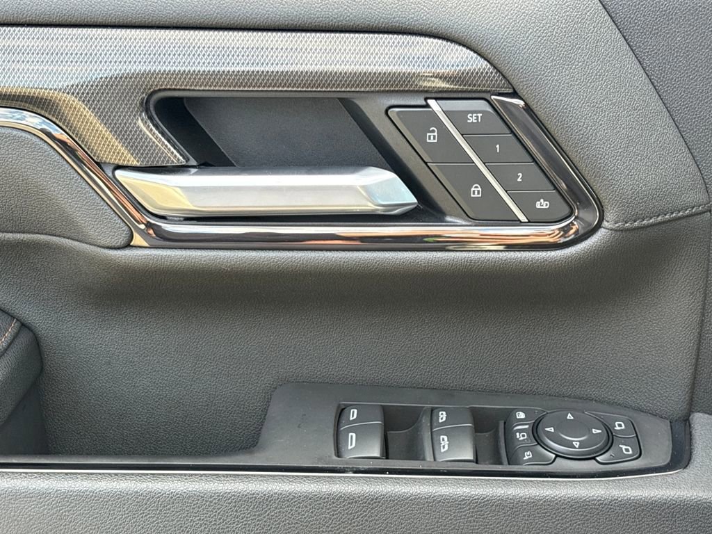 Used 2025 GMC Sierra 2500 AT4 w/ AT4 Premium Plus Package image 17