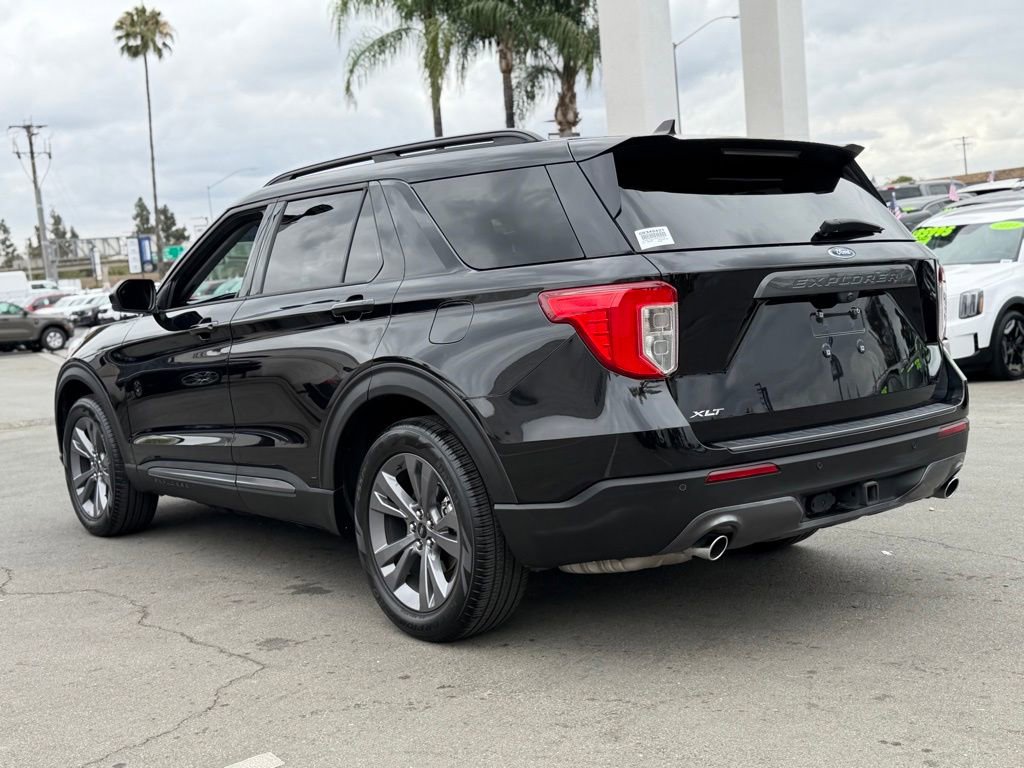 Certified 2023 Ford Explorer XLT w/ Equipment Group 202A RWD image 11