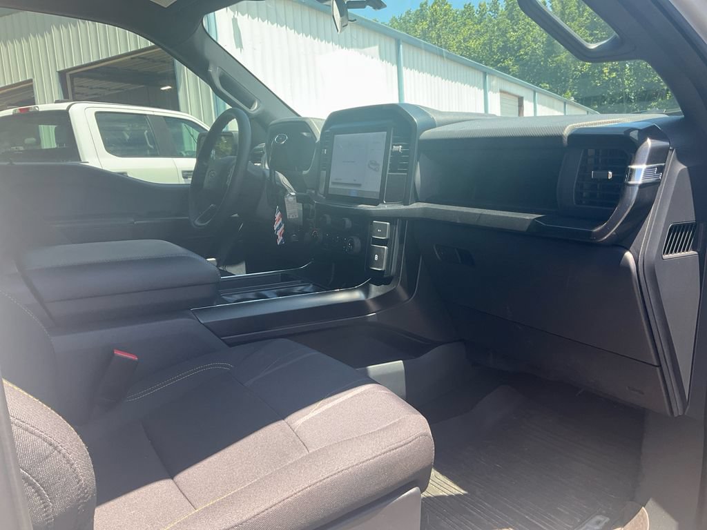Certified 2025 Ford F150 STX w/ Equipment Group 200A AWD/4WD image 11