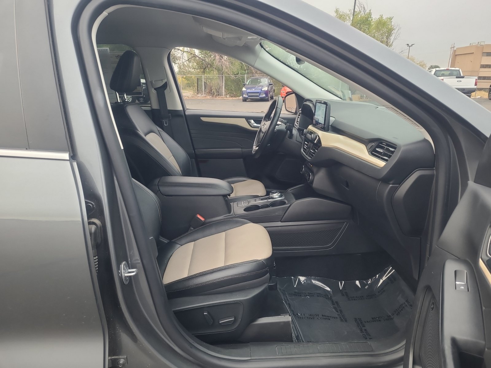 Certified 2022 Ford Escape Titanium w/ Titanium Premium Package FWD image 19