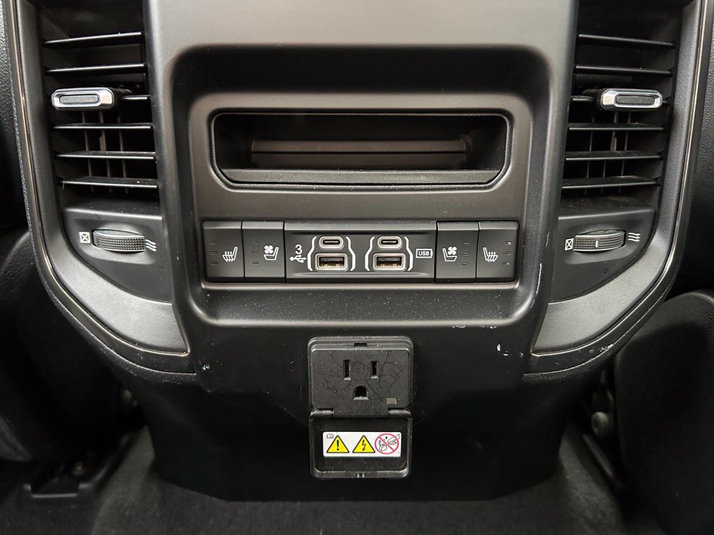 Used 2019 RAM 1500 Limited AWD/4WD image 31