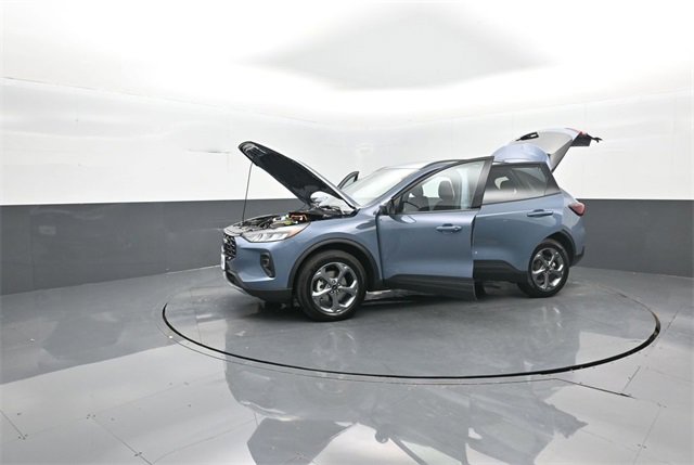 Certified 2025 Ford Escape ST-Line Elite image 38