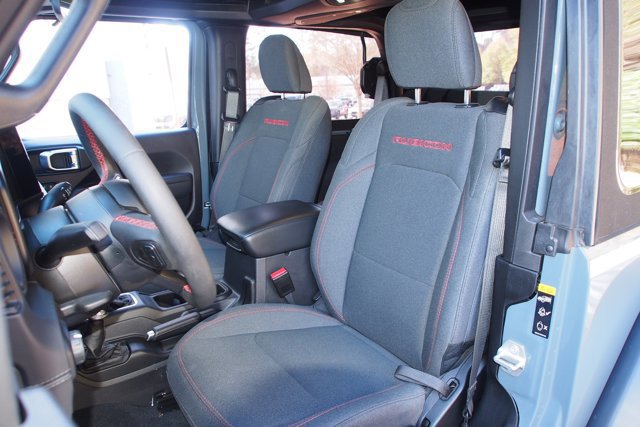 Used 2024 Jeep Wrangler Rubicon image 16