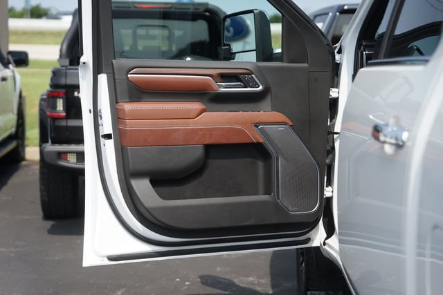 Used 2025 GMC Sierra 2500 Denali Ultimate AWD/4WD image 33