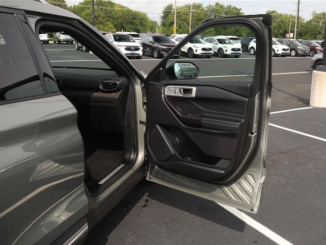 Certified 2020 Ford Explorer Limited w/ Class III Trailer Tow Package AWD/4WD image 38